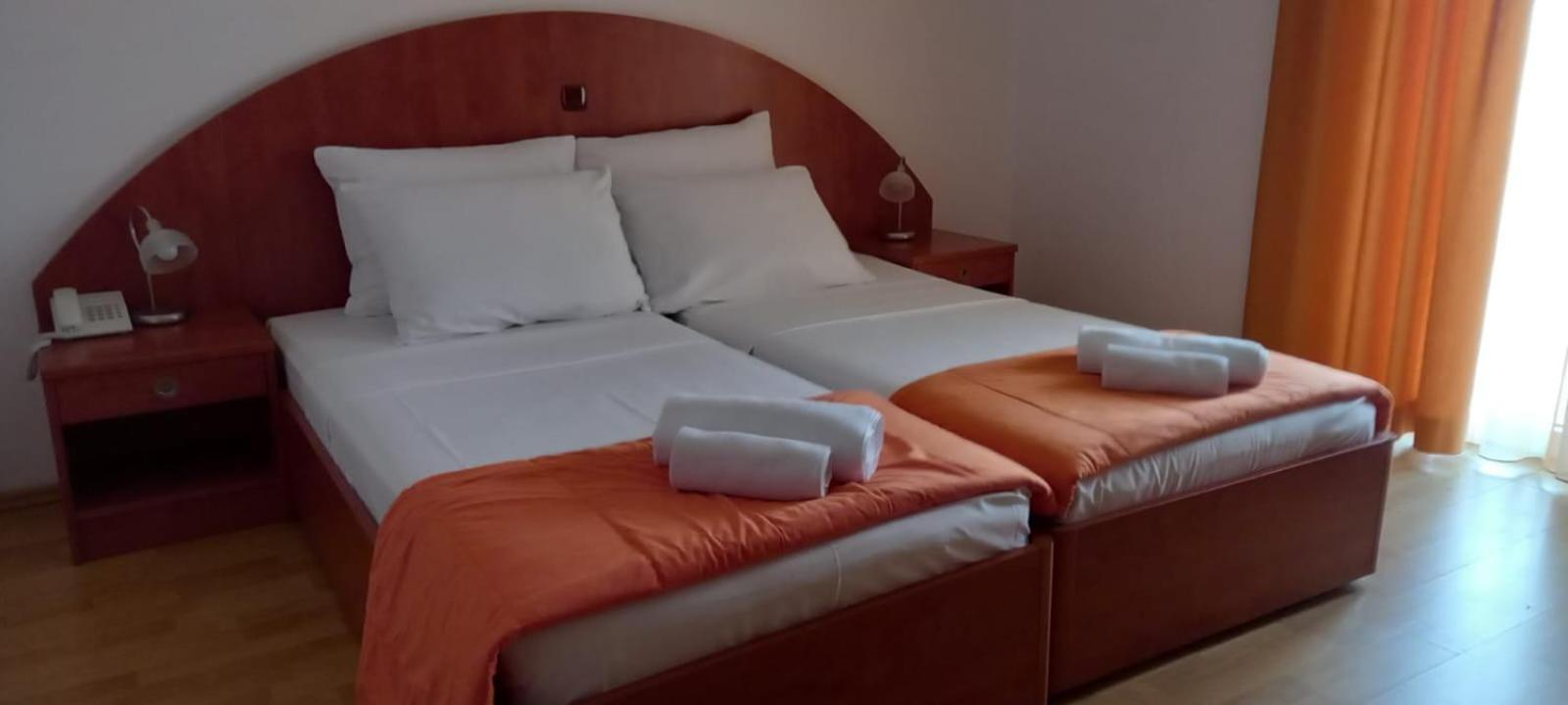 Bed&Breakfast Jugo Novalja Exterior foto