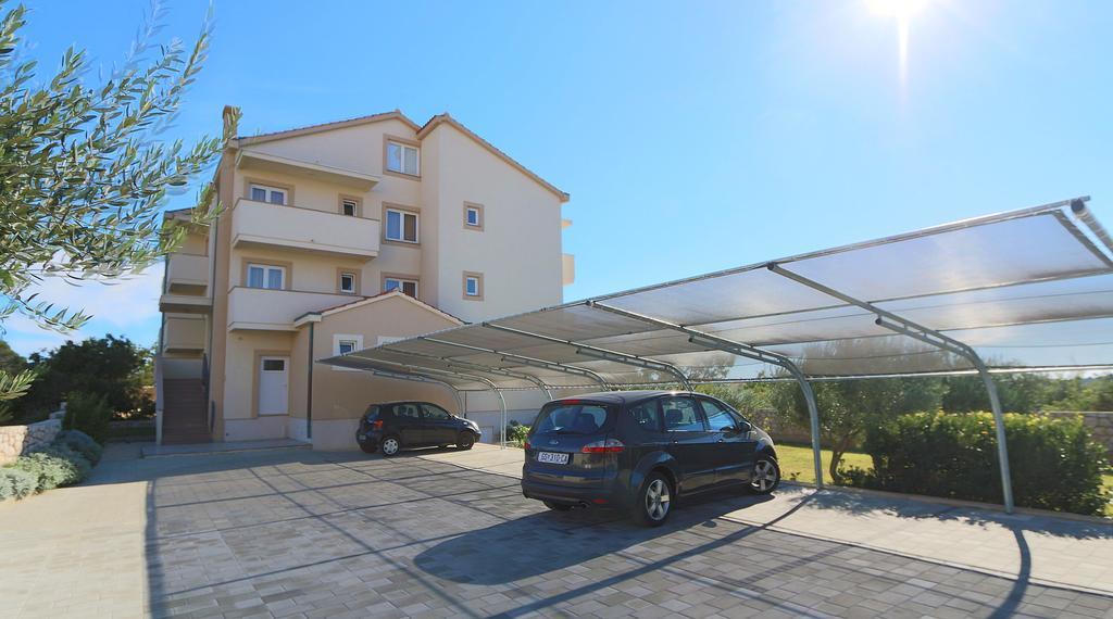 Bed&Breakfast Jugo Novalja Exterior foto