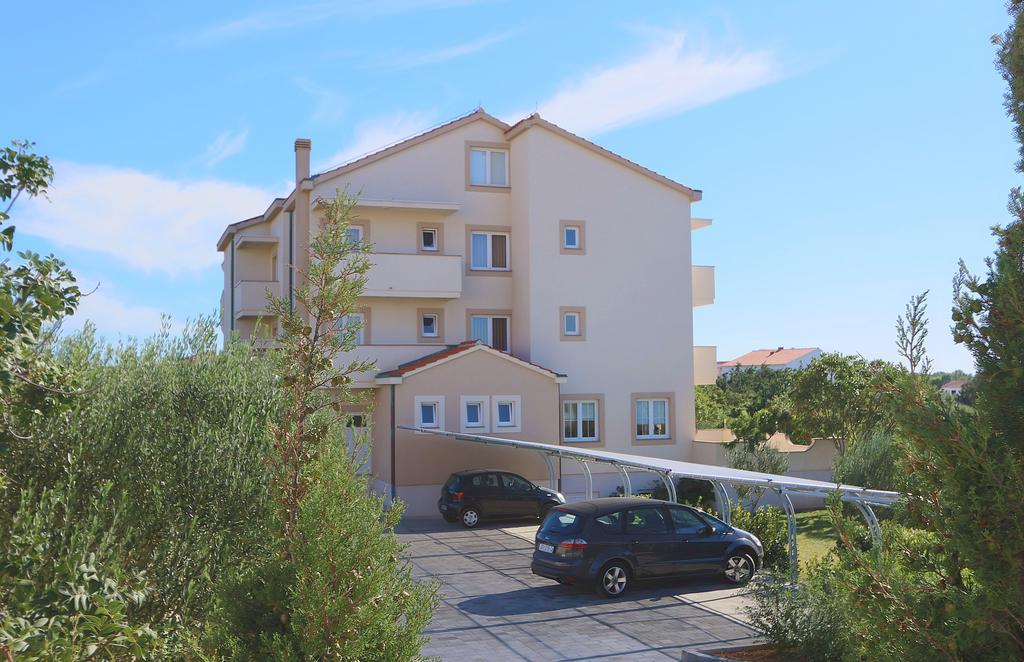 Bed&Breakfast Jugo Novalja Exterior foto