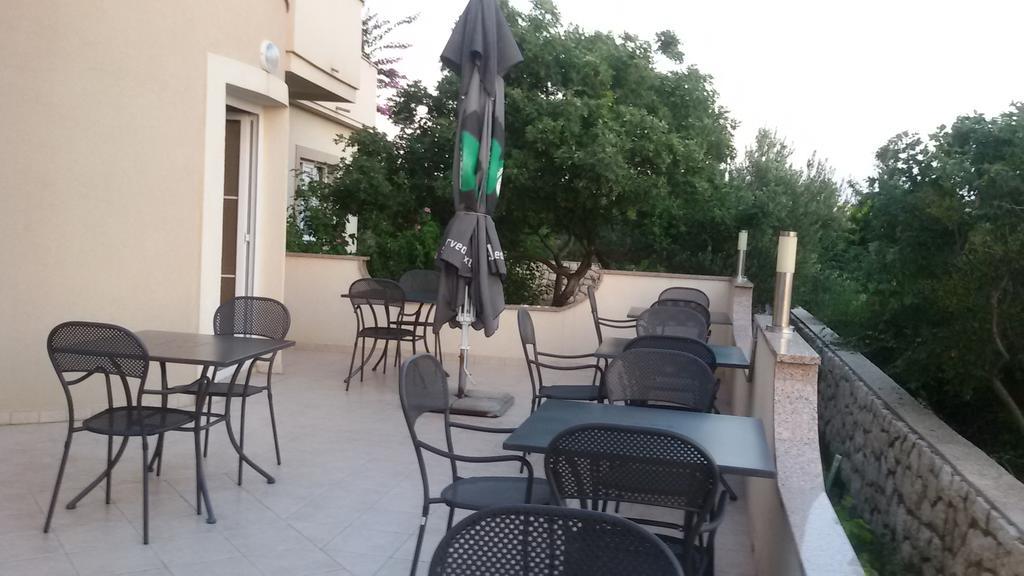 Bed&Breakfast Jugo Novalja Exterior foto