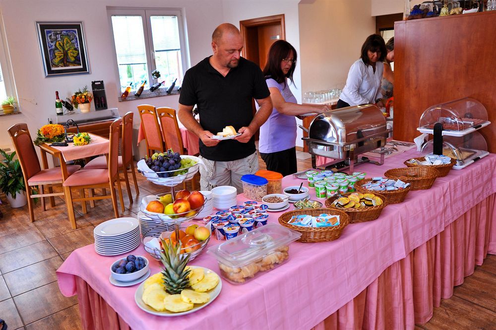 Bed&Breakfast Jugo Novalja Exterior foto